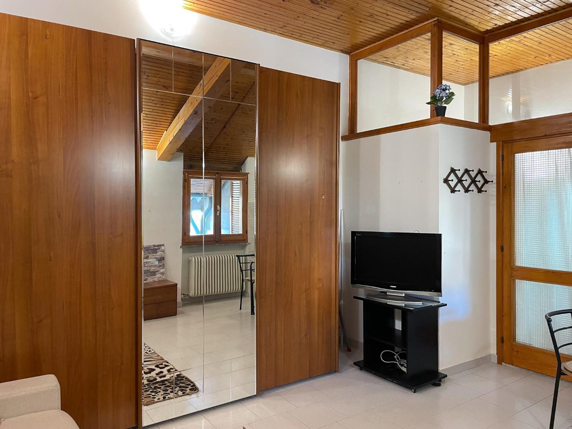 La Corte Dei Torri Loft On The Lake Oliveto Lario Zewnętrze zdjęcie