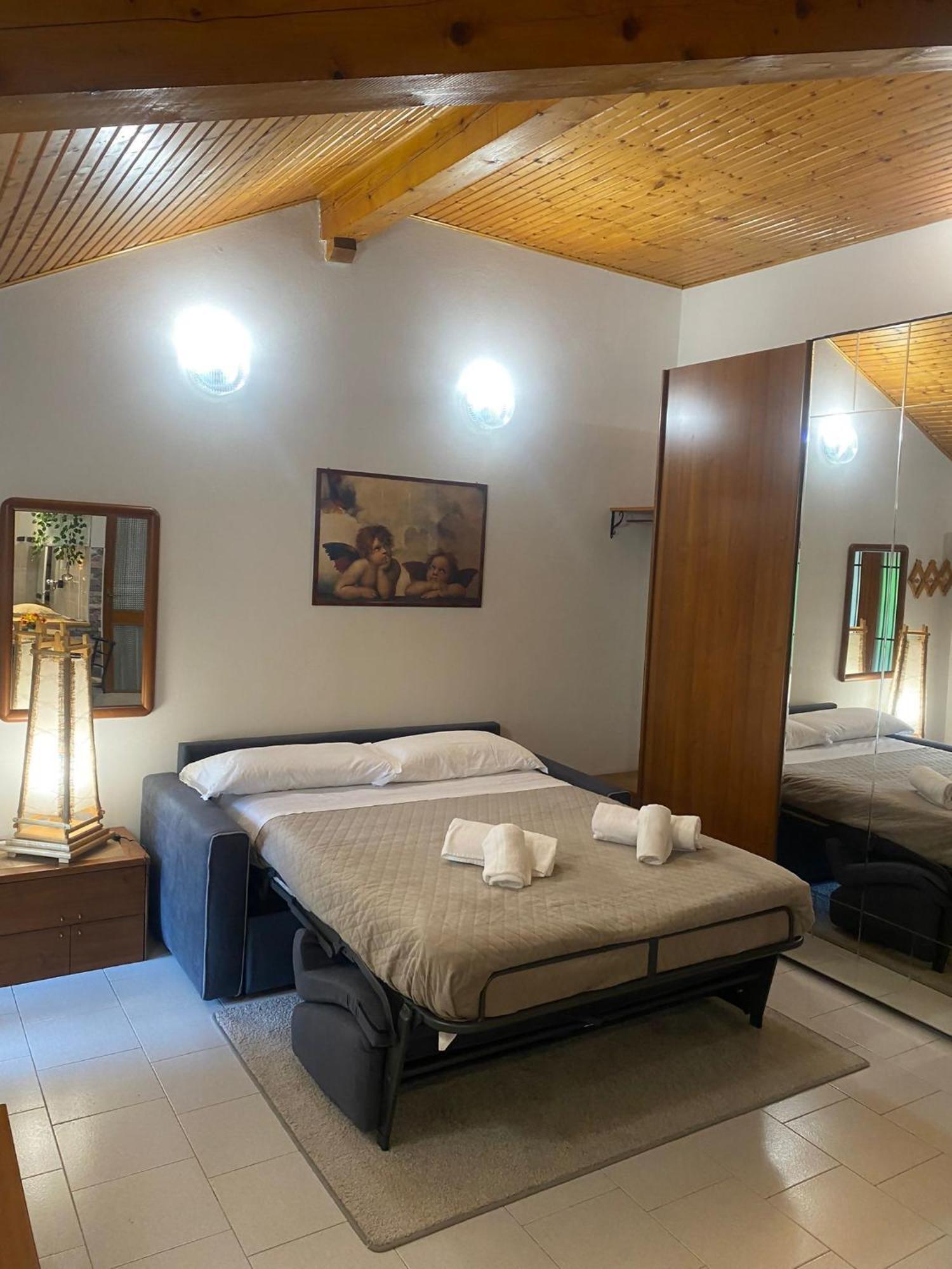 La Corte Dei Torri Loft On The Lake Oliveto Lario Zewnętrze zdjęcie