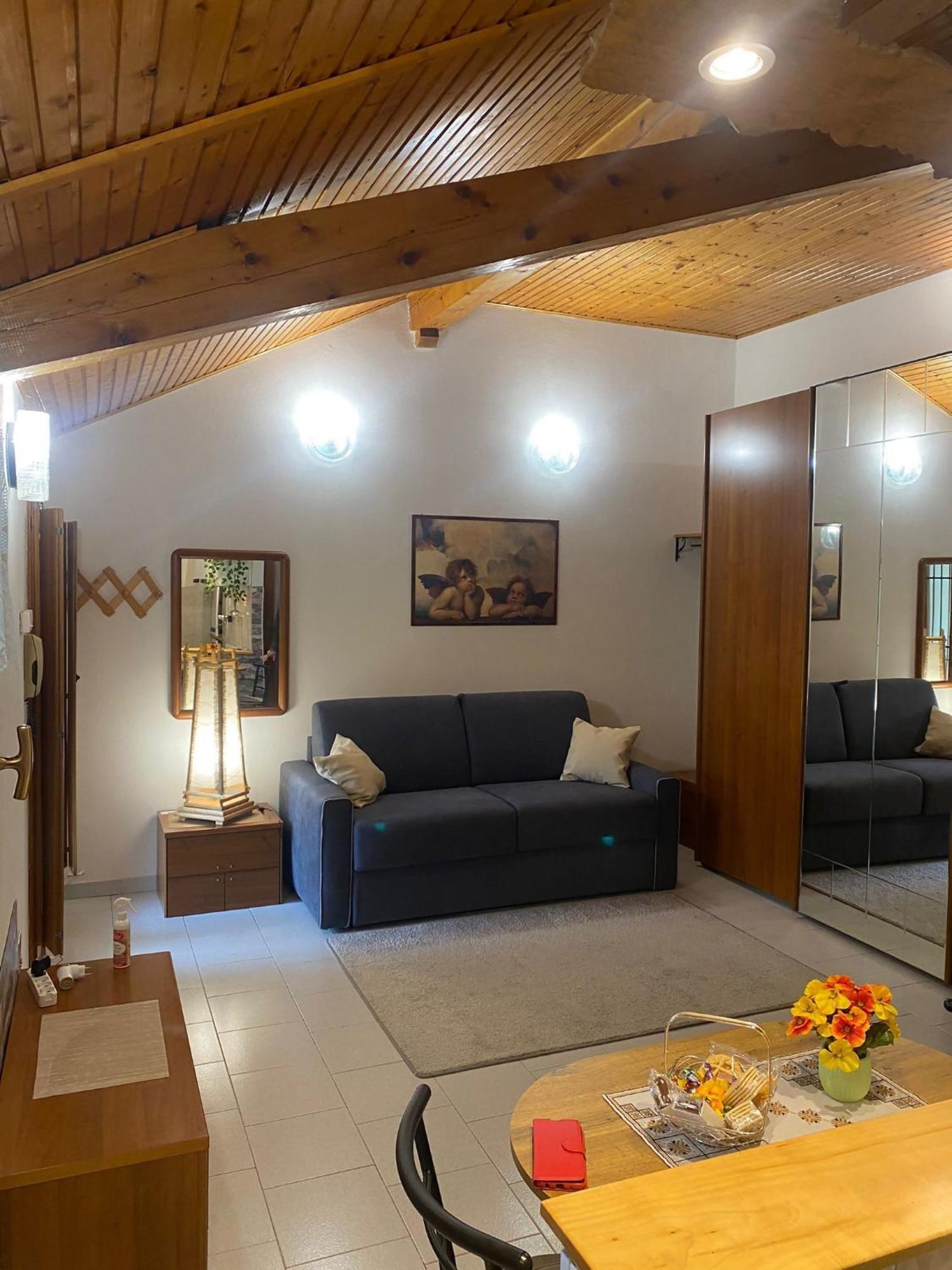 La Corte Dei Torri Loft On The Lake Oliveto Lario Zewnętrze zdjęcie