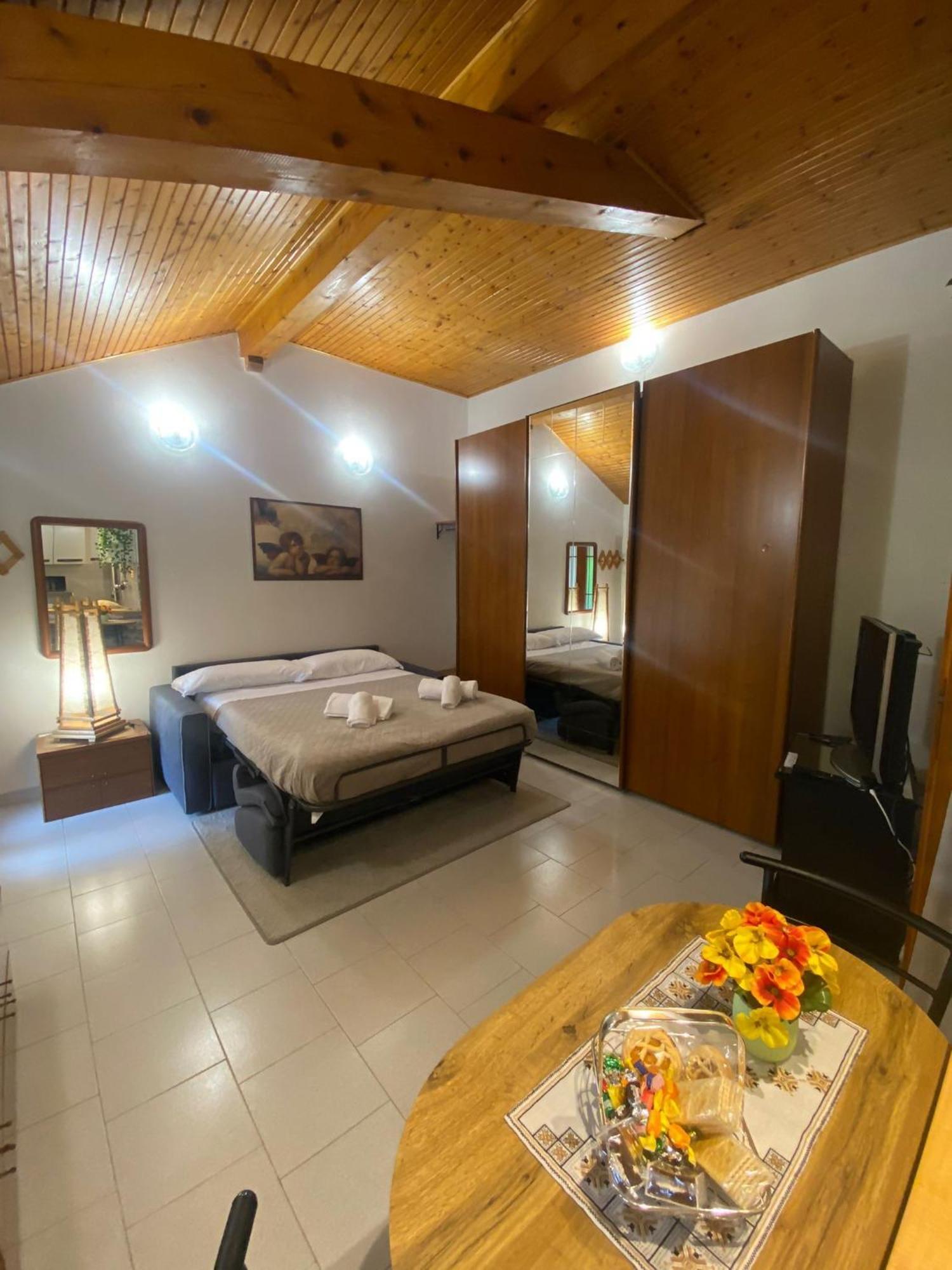 La Corte Dei Torri Loft On The Lake Oliveto Lario Zewnętrze zdjęcie